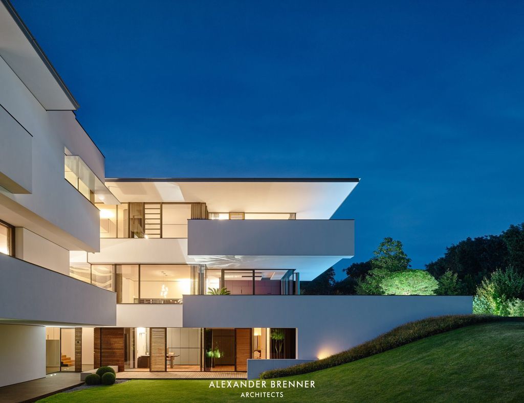 Sonnenberg House, Two-story House by Alexander Brenner Architects