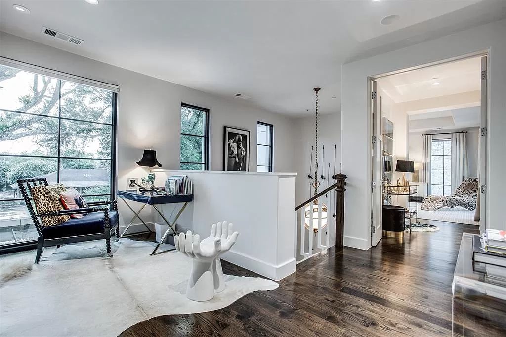 he Home in Dallas is a sophisticated property in a prime location in the fairway of University Park having strong indoor-outdoor connection now available for sale. This home located at 3928 Marquette St, Dallas, Texas