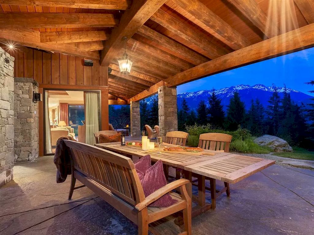 The Stone Timber House in Whistler is a secluded gated residence now available for sale. This home is located at 5476 Stonebridge Pl, Whistler, BC V0N 1B3, Canada