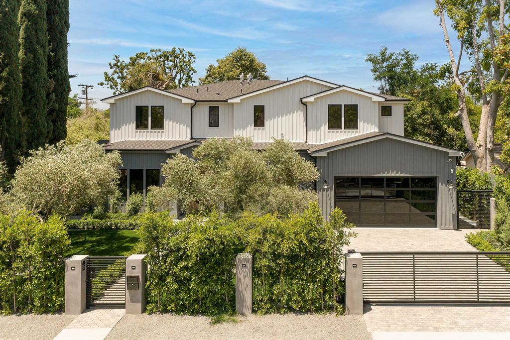 The Modern Farmhouse is a stunning newly constructed gated modern property centrally located in desirable Studio City now available for sale. This home located at 4533 Gentry Ave, Valley Village, California