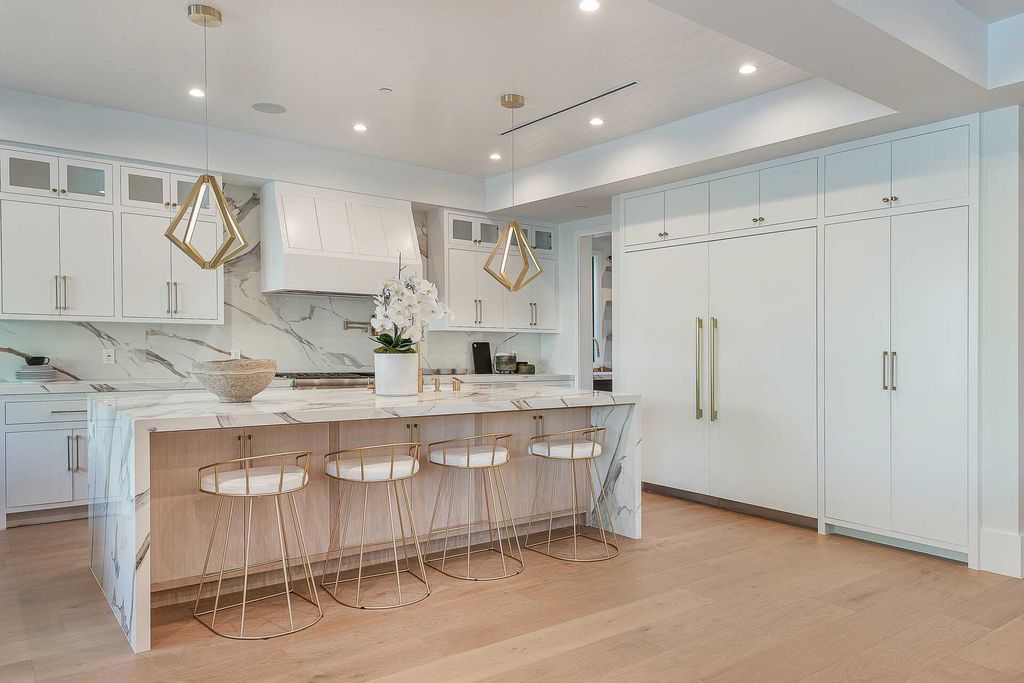 The Modern Farmhouse is a stunning newly constructed gated modern property centrally located in desirable Studio City now available for sale. This home located at 4533 Gentry Ave, Valley Village, California