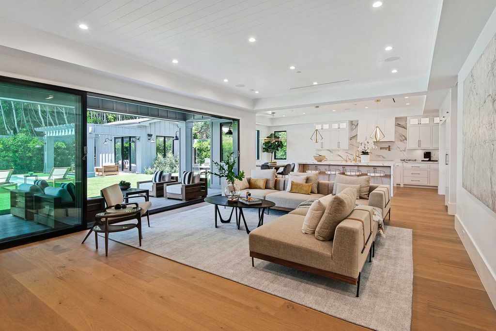 The Modern Farmhouse is a stunning newly constructed gated modern property centrally located in desirable Studio City now available for sale. This home located at 4533 Gentry Ave, Valley Village, California
