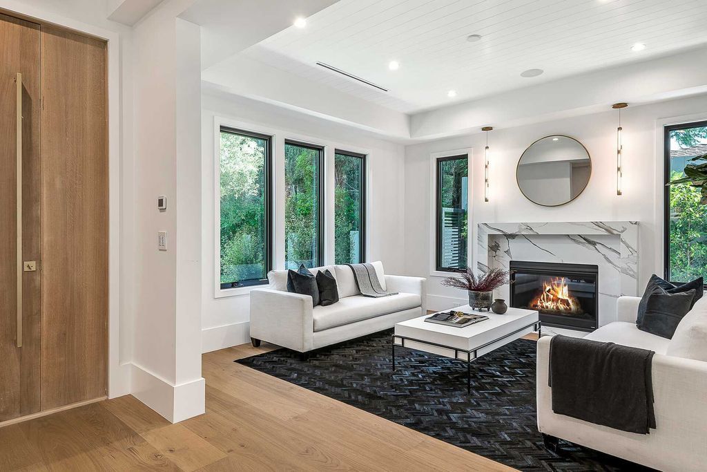 The Modern Farmhouse is a stunning newly constructed gated modern property centrally located in desirable Studio City now available for sale. This home located at 4533 Gentry Ave, Valley Village, California