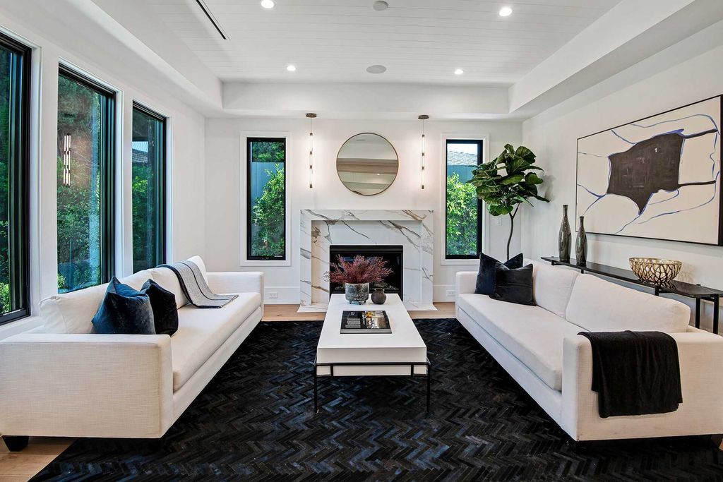 The Modern Farmhouse is a stunning newly constructed gated modern property centrally located in desirable Studio City now available for sale. This home located at 4533 Gentry Ave, Valley Village, California