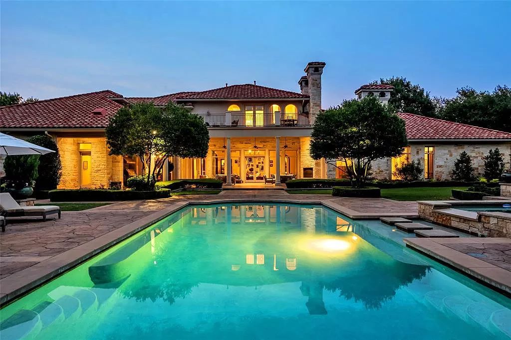 The Home in Dallas is an Old Preston Hollow estate meets elevated luxury living for a retreat of the highest order now available for sale. This home located at 5810 Park Ln, Dallas, Texas