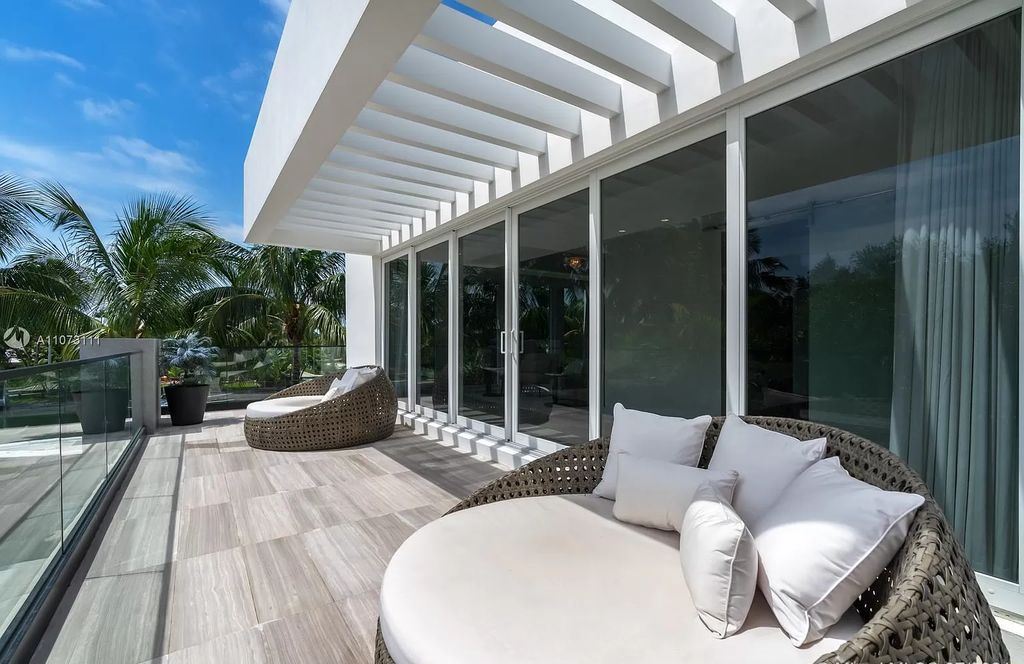 The Home in Miami Beach is a custom built masterpiece offers 6,000 sf of meticulously crafted living space along with gorgeous finishes now available for sale. This home located at 672 S Shore Dr, Miami Beach, Florida