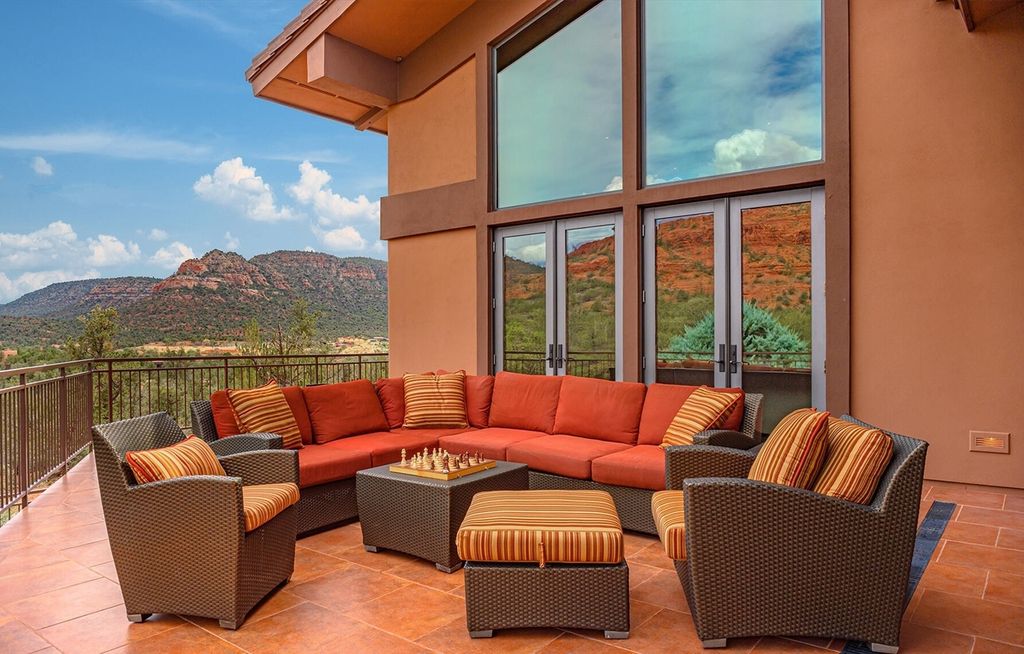 Classic Arizona home designed by Hal Driggs hit Markets for $6,000,000