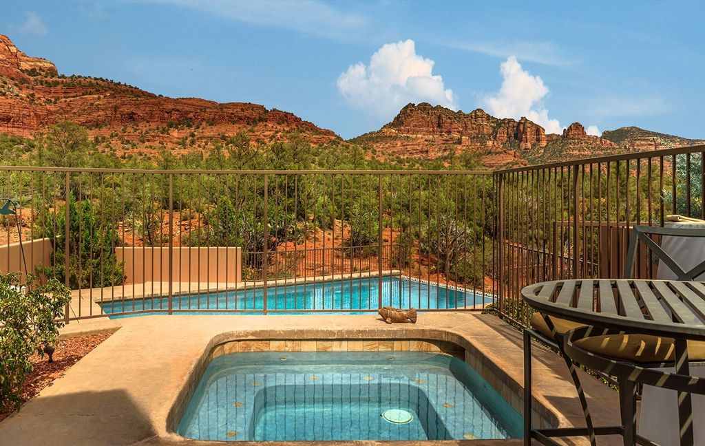 Classic Arizona home designed by Hal Driggs hit Markets for $6,000,000