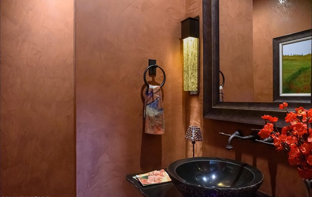 Classic Arizona home designed by Hal Driggs hit Markets for $6,000,000
