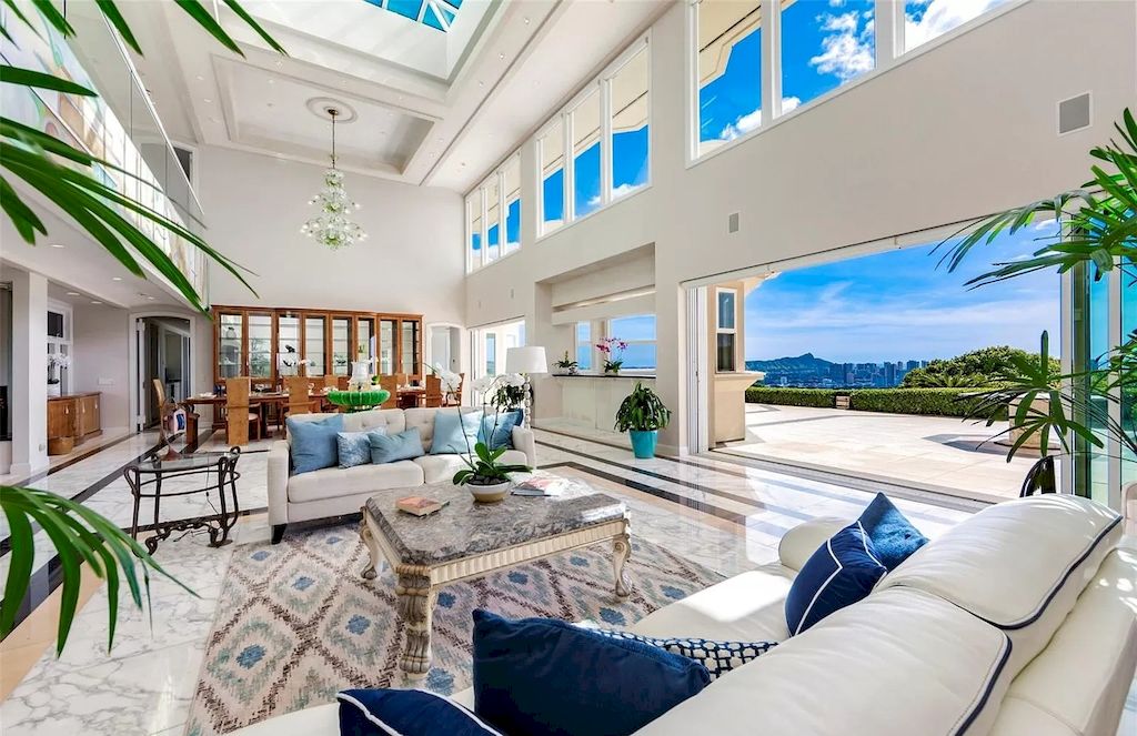 Immerse in tropical landscape and Hawaii island ambiance in a hillside $10,000,000 estate 