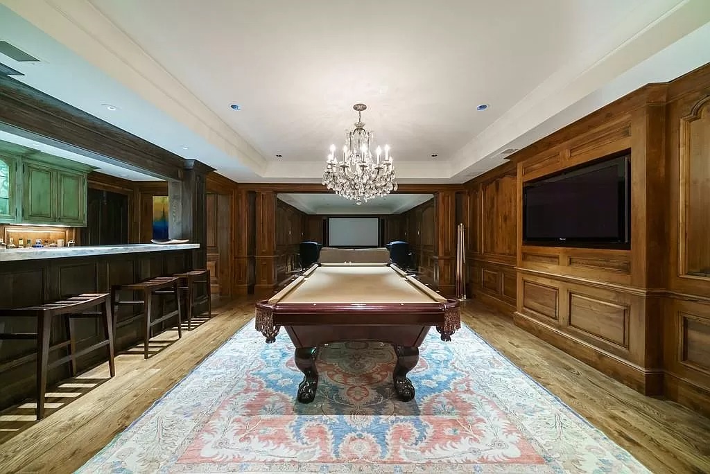 This $4,995,000 Estate in Georgia Captures a Sense of French Elegance 