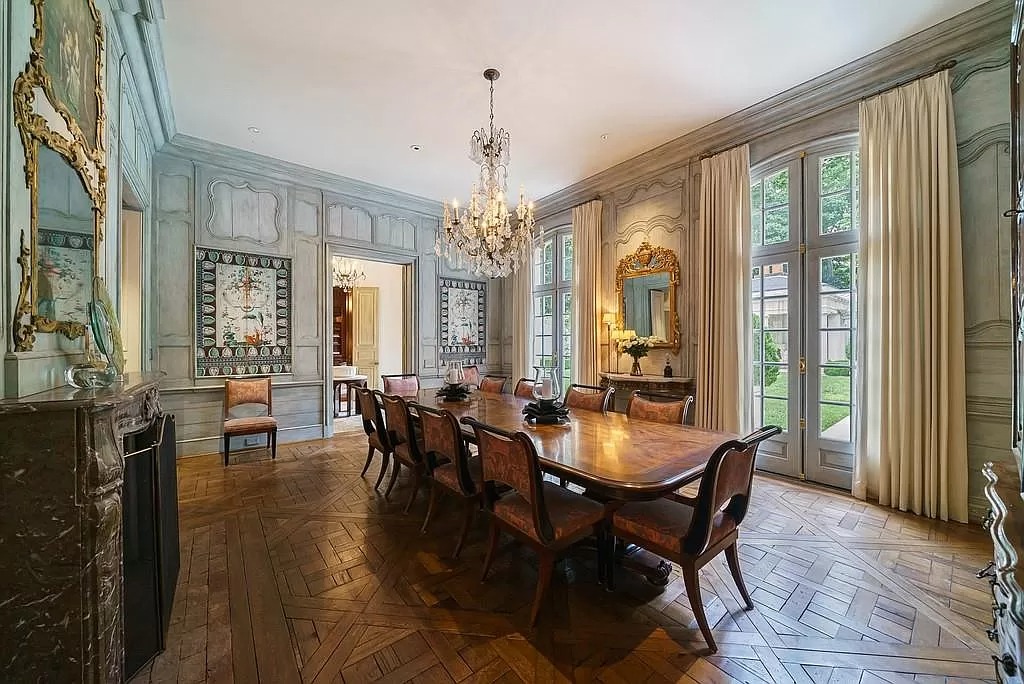 This $4,995,000 Estate in Georgia Captures a Sense of French Elegance 