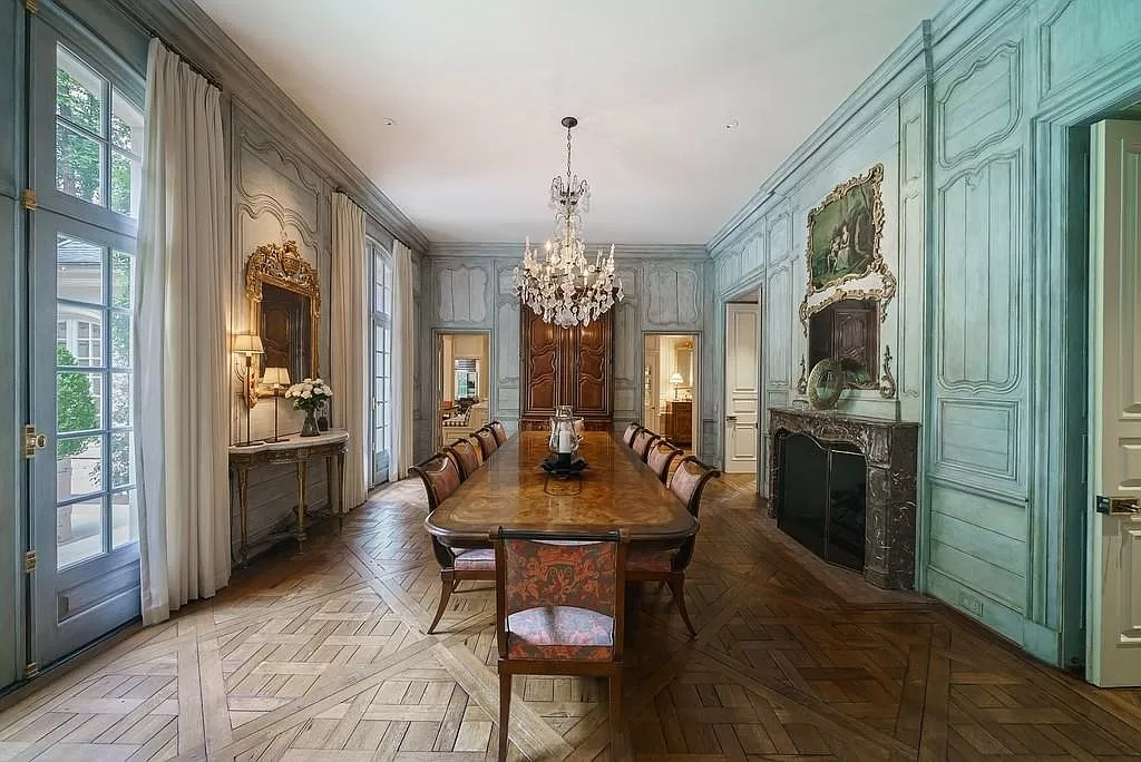 This $4,995,000 Estate in Georgia Captures a Sense of French Elegance 