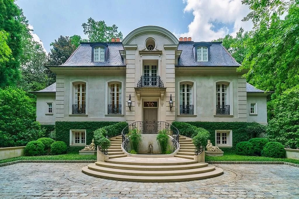 This $4,995,000 Estate in Georgia Captures a Sense of French Elegance 