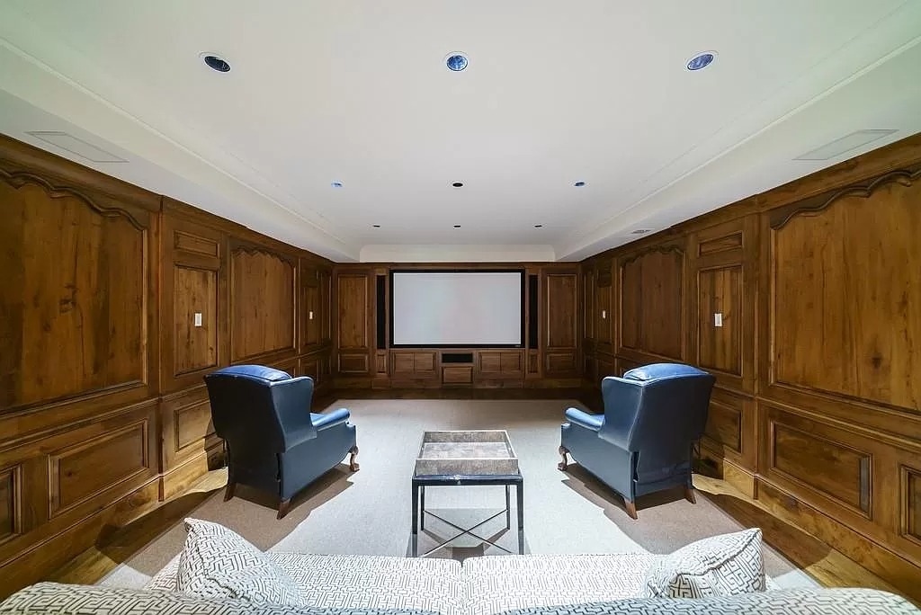 This $4,995,000 Estate in Georgia Captures a Sense of French Elegance 