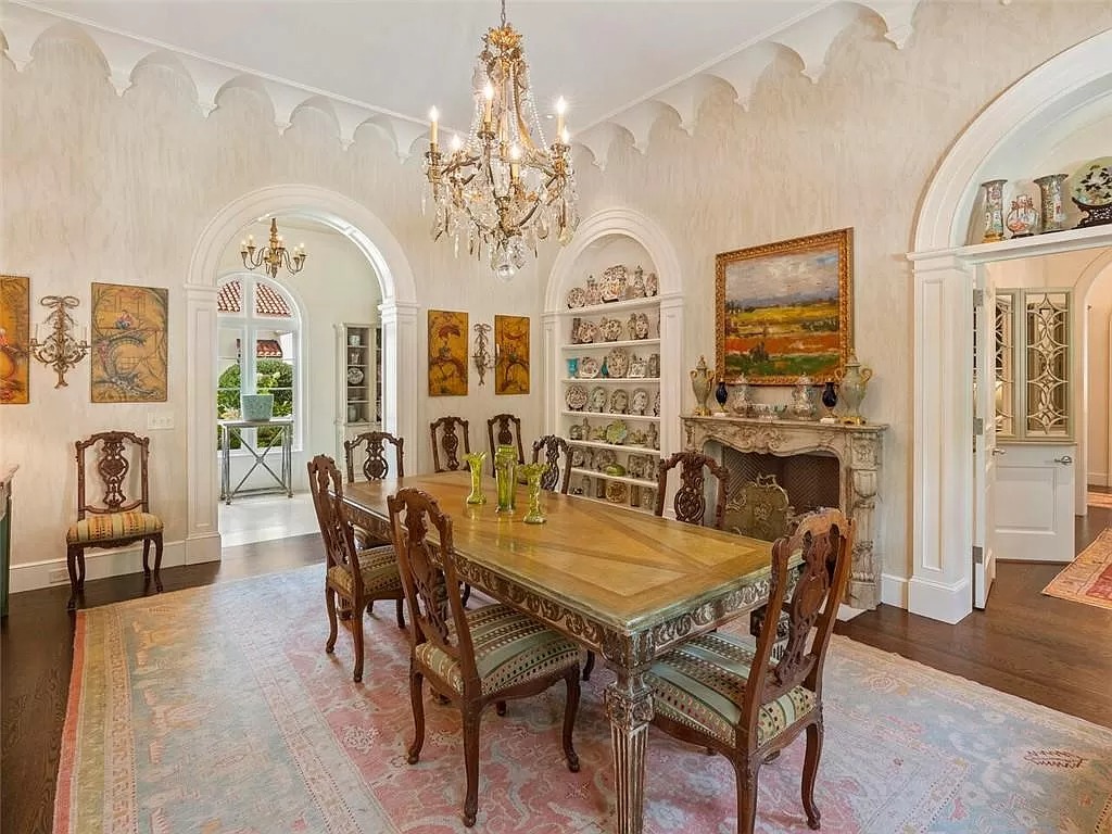 This $9,500,000 Compound in Georgia Declares Its Exquisite Architectural Ingredients
