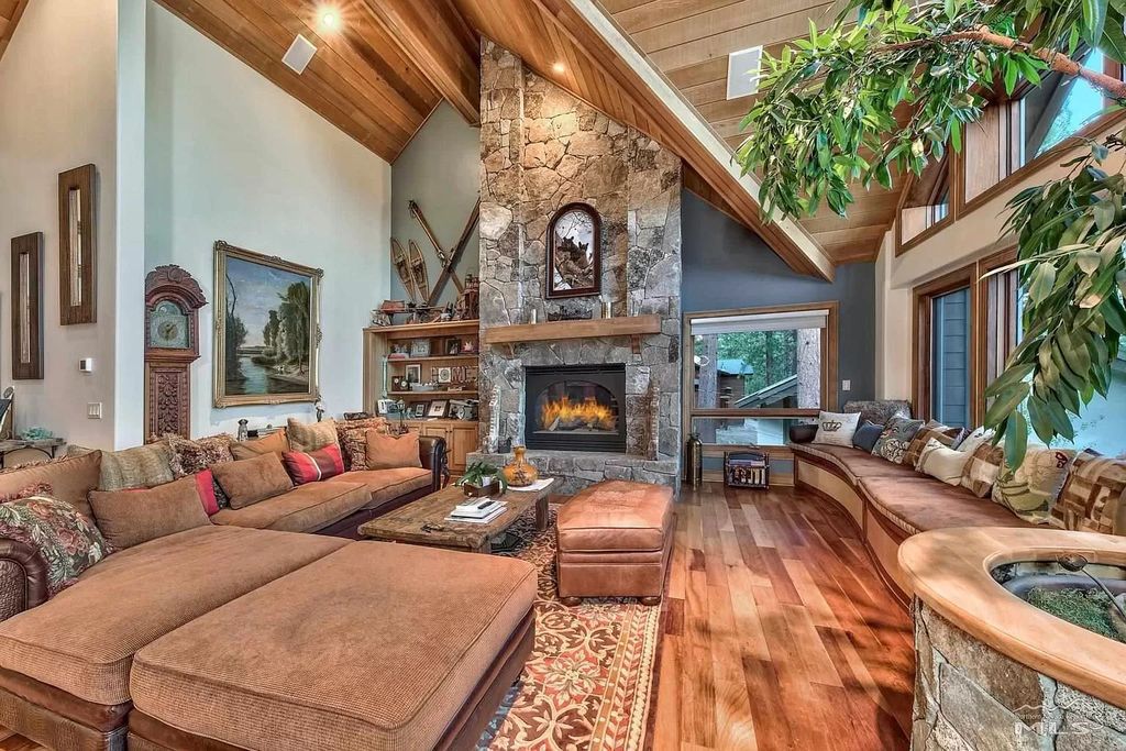 Meticulous Nevada house with panoramic lake views hits Market for $13,000,000