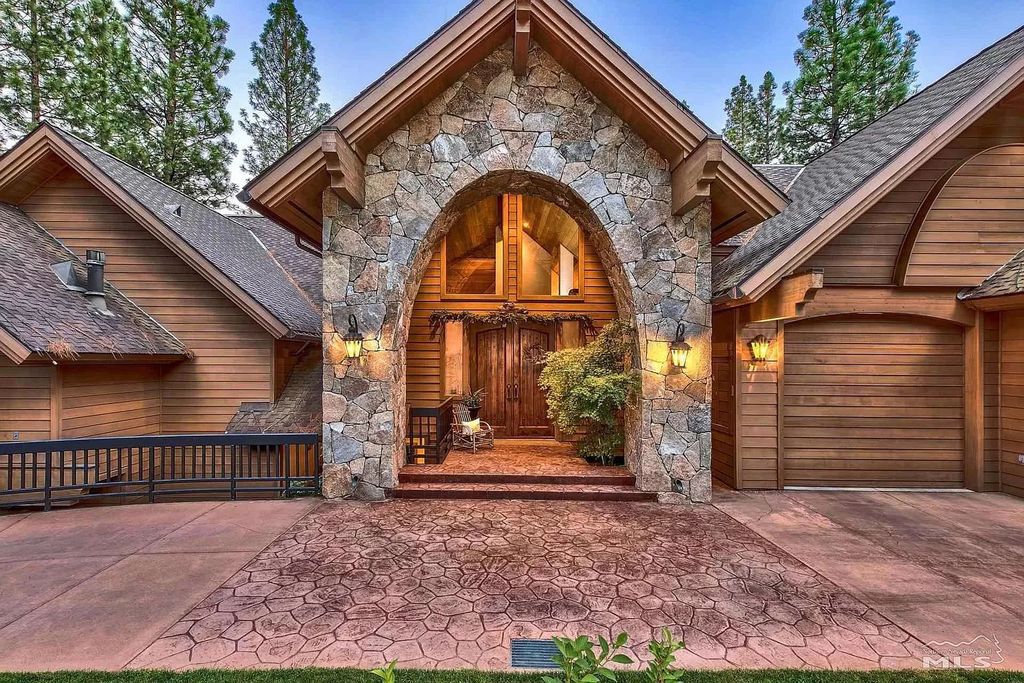 Meticulous Nevada house with panoramic lake views hits Market for $13,000,000