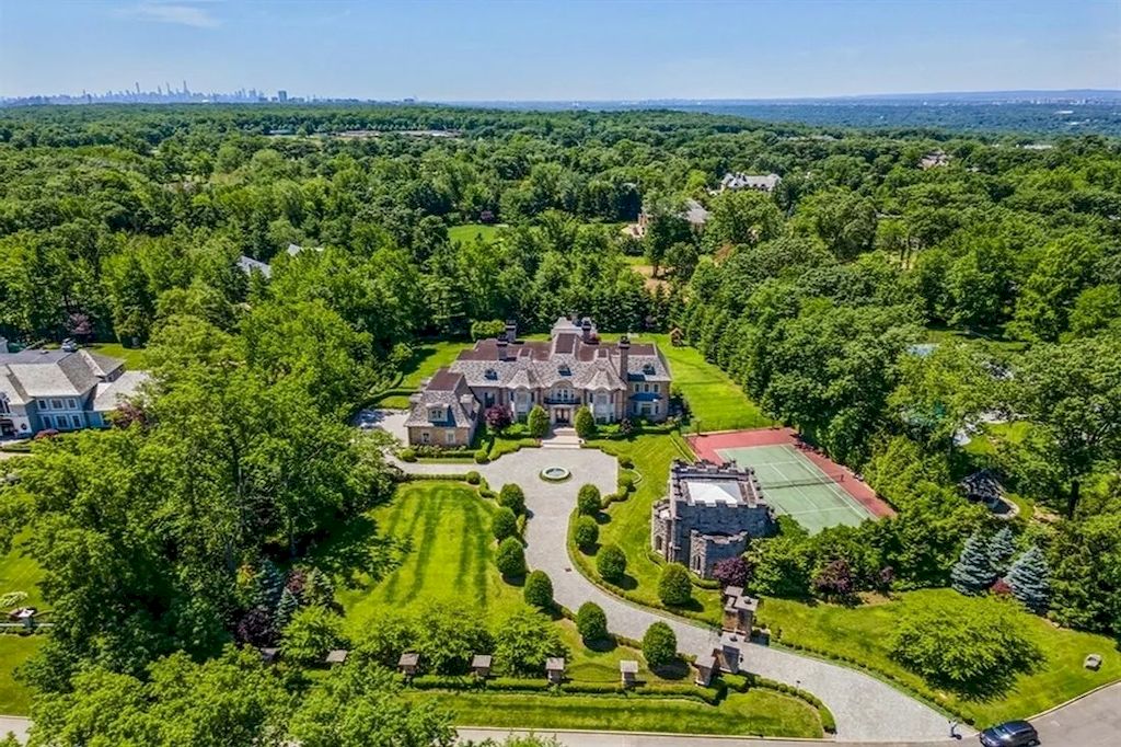 New Jersey Enticing Manor Priced at $15,900,000
