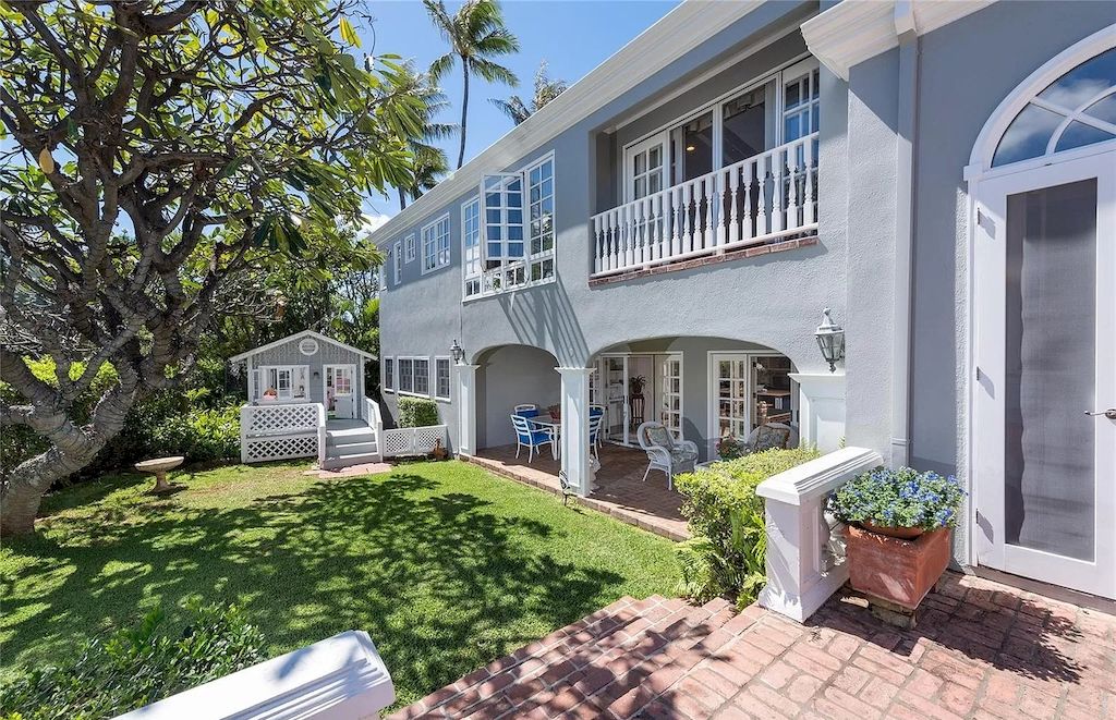 A Modest-looking Home Hides Elegant Interiors, Available for $4,490,000 in Hawaii