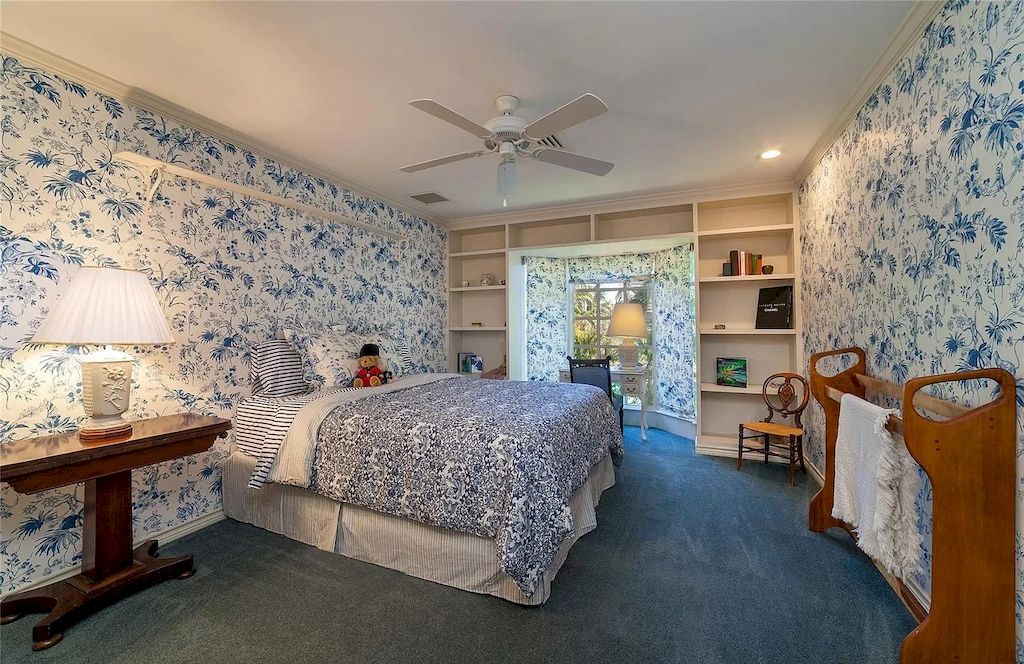 A Modest-looking Home Hides Elegant Interiors, Available for $4,490,000 in Hawaii