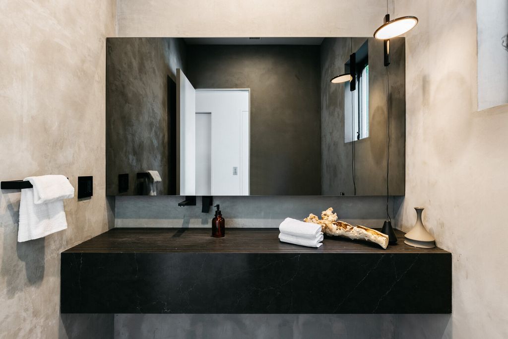 The Home in Los Angeles is an ultimate modern estate for entertaining and relaxation in prime Beverly Grove now available for sale. This home located at 609 N Edinburgh Ave, Los Angeles, California;