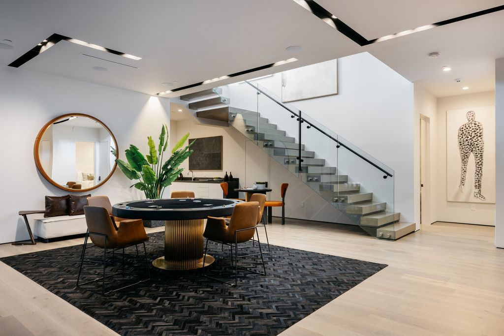 The Home in Los Angeles is an ultimate modern estate for entertaining and relaxation in prime Beverly Grove now available for sale. This home located at 609 N Edinburgh Ave, Los Angeles, California;