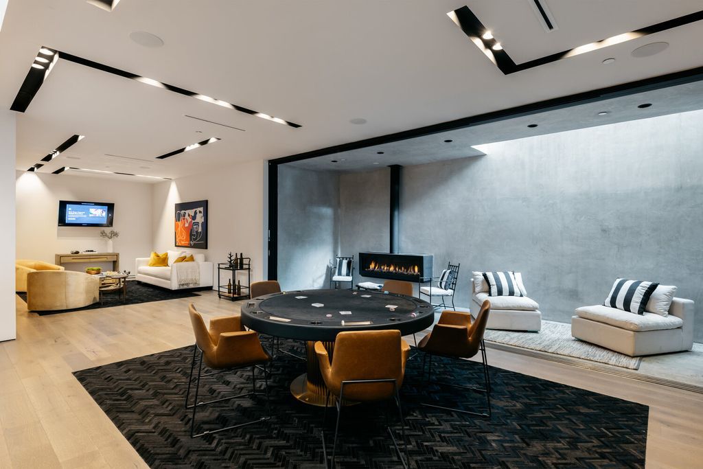 The Home in Los Angeles is an ultimate modern estate for entertaining and relaxation in prime Beverly Grove now available for sale. This home located at 609 N Edinburgh Ave, Los Angeles, California;