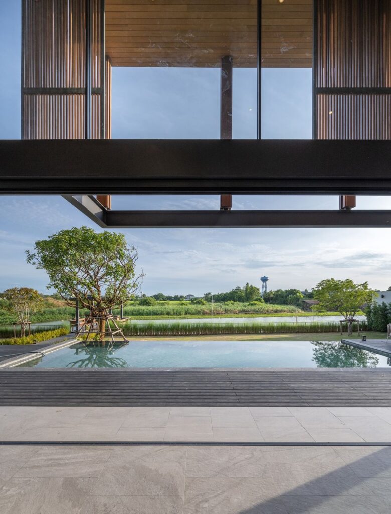 BSPN Residence Elegant House for 2 Generations by 10 Space Architects 19
