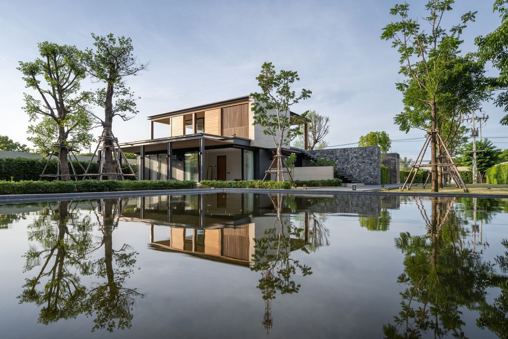 BSPN Residence, Elegant House for 2 Generations by 10 Space Architects