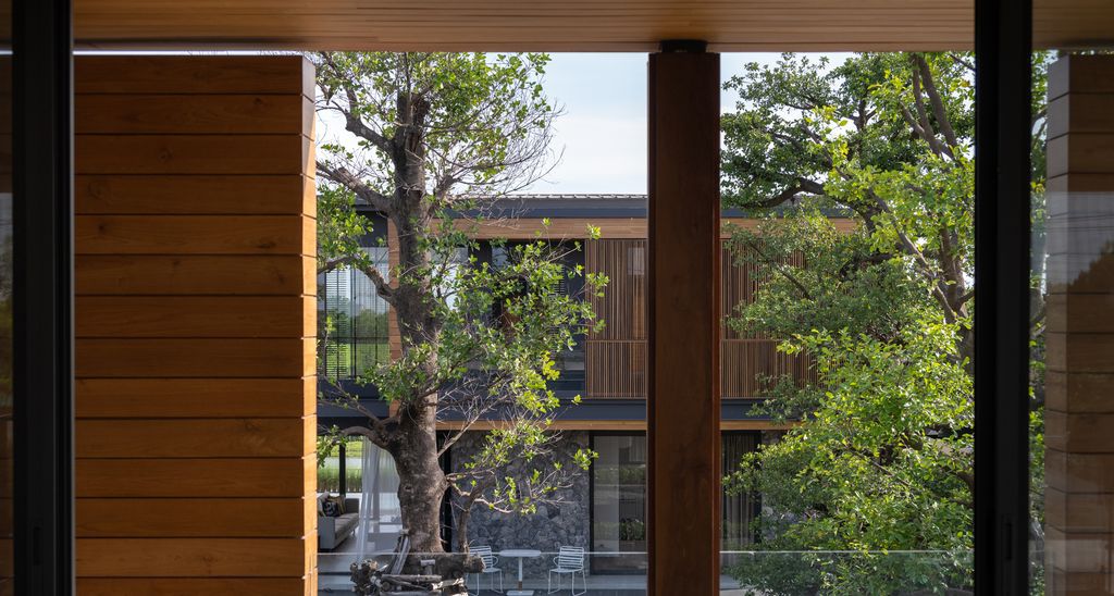 BSPN Residence, Elegant House for 2 Generations by 10 Space Architects