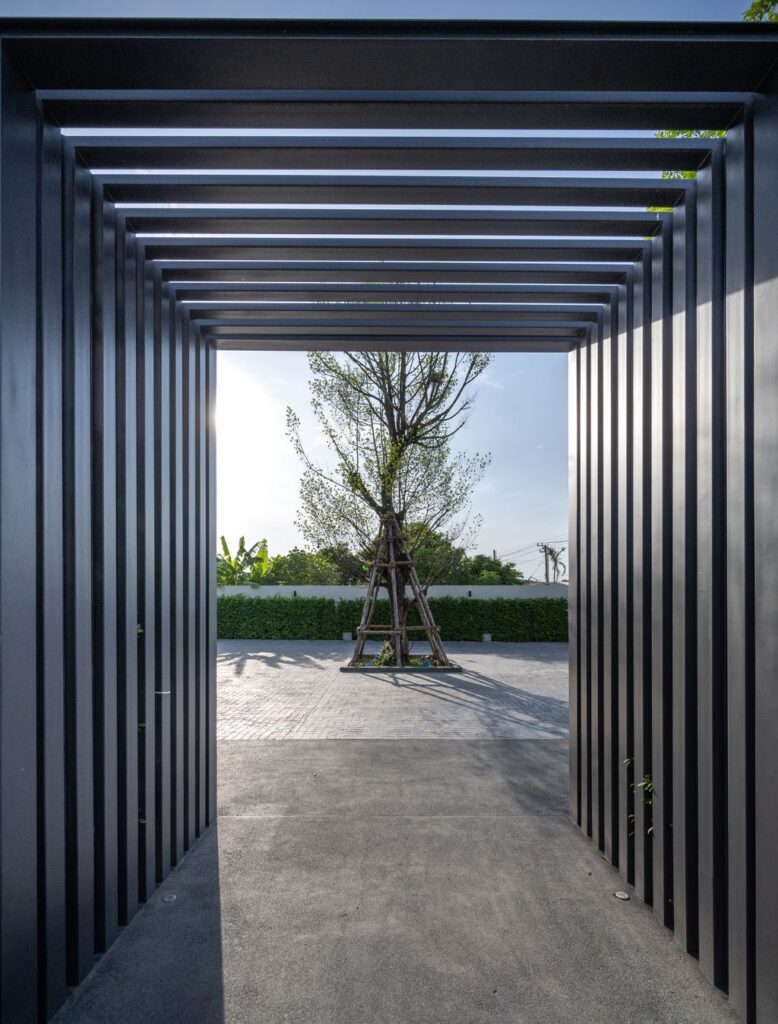 BSPN Residence Elegant House for 2 Generations by 10 Space Architects 5