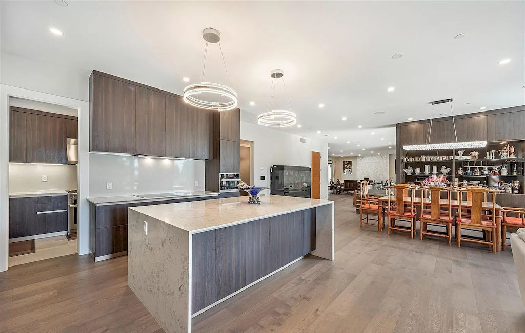 The Brilliantly Designed Contemporary Home in West Vancouver is an amazing home now available for sale. This home is located at 1497 Queens Ave, West Vancouver, BC V7T 2J1, Canada