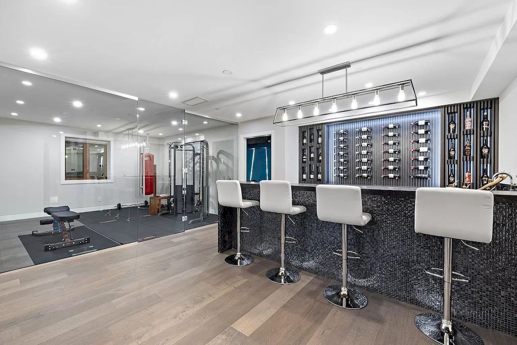 The Brilliantly Designed Contemporary Home in West Vancouver is an amazing home now available for sale. This home is located at 1497 Queens Ave, West Vancouver, BC V7T 2J1, Canada