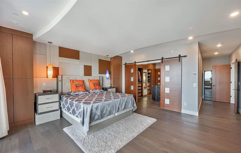 The Brilliantly Designed Contemporary Home in West Vancouver is an amazing home now available for sale. This home is located at 1497 Queens Ave, West Vancouver, BC V7T 2J1, Canada