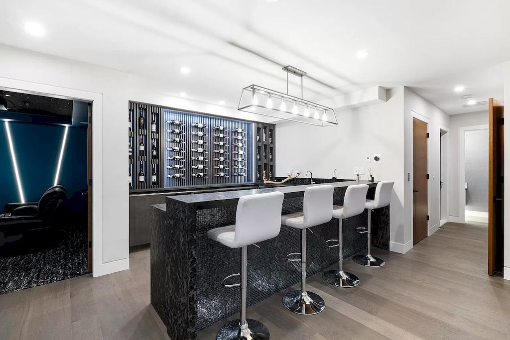 The Brilliantly Designed Contemporary Home in West Vancouver is an amazing home now available for sale. This home is located at 1497 Queens Ave, West Vancouver, BC V7T 2J1, Canada