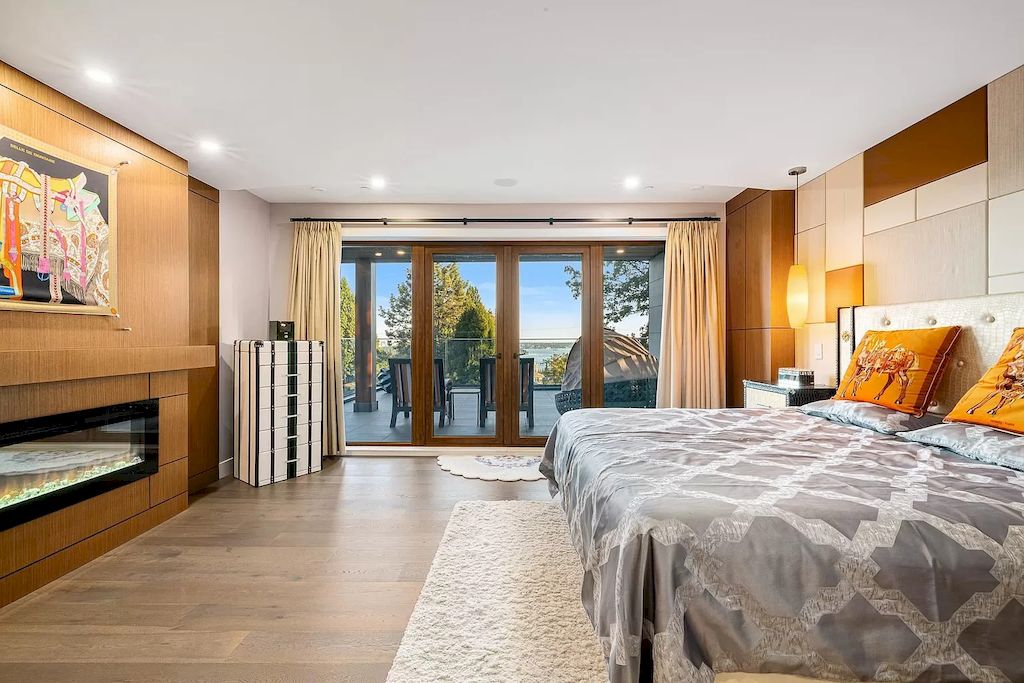 The Brilliantly Designed Contemporary Home in West Vancouver is an amazing home now available for sale. This home is located at 1497 Queens Ave, West Vancouver, BC V7T 2J1, Canada