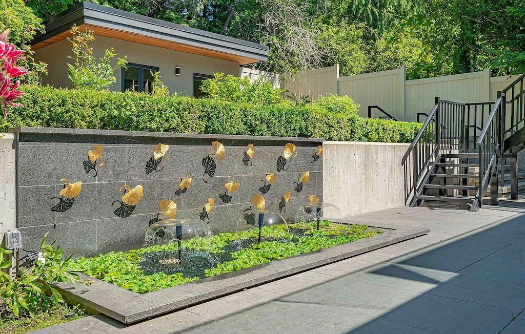 The Brilliantly Designed Contemporary Home in West Vancouver is an amazing home now available for sale. This home is located at 1497 Queens Ave, West Vancouver, BC V7T 2J1, Canada