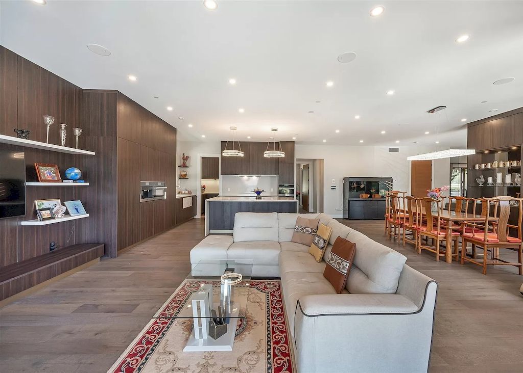 The Brilliantly Designed Contemporary Home in West Vancouver is an amazing home now available for sale. This home is located at 1497 Queens Ave, West Vancouver, BC V7T 2J1, Canada