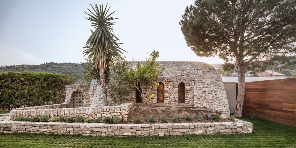 Casa VN creates Harmony of Modern and Ancient Style by Guillem Carrera 12