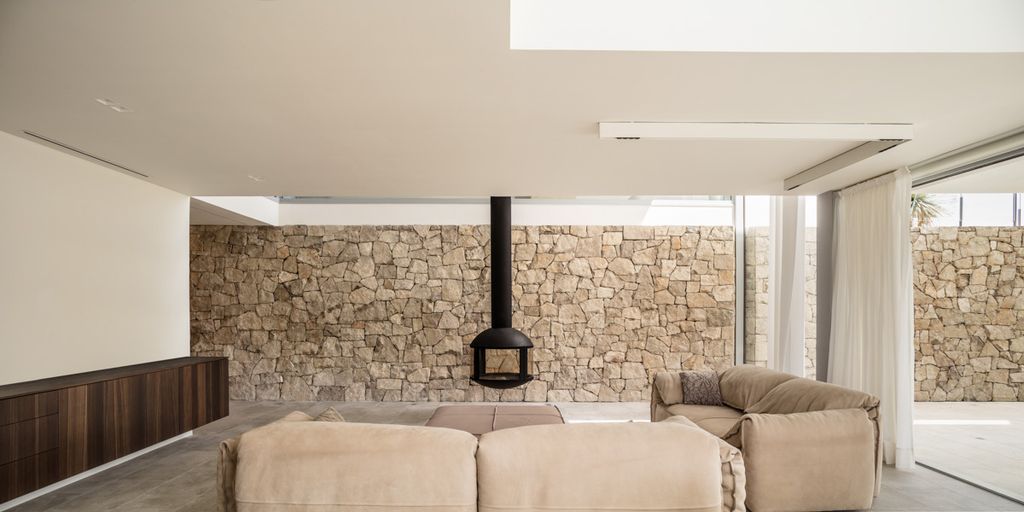 Casa VN creates Harmony of Modern and Ancient Style by Guillem Carrera 18
