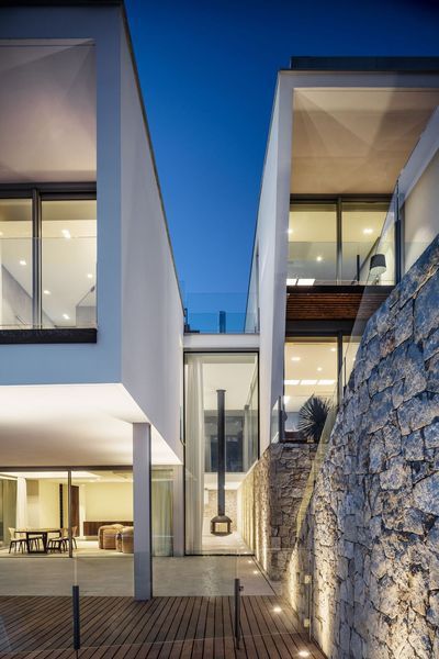 Casa VN creates Harmony of Modern and Ancient style by Guillem Carrera