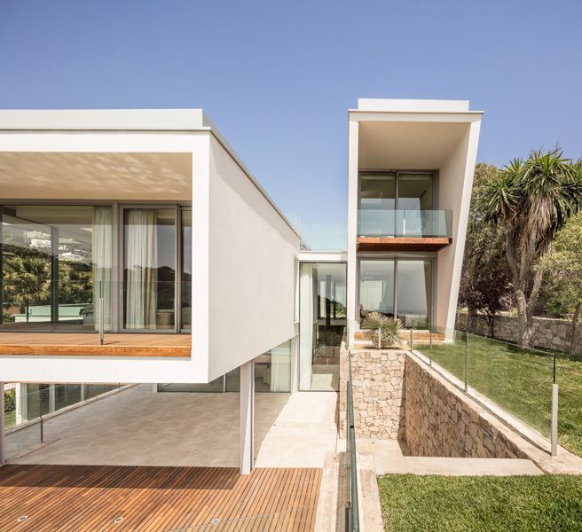 Casa VN creates Harmony of Modern and Ancient Style by Guillem Carrera 4