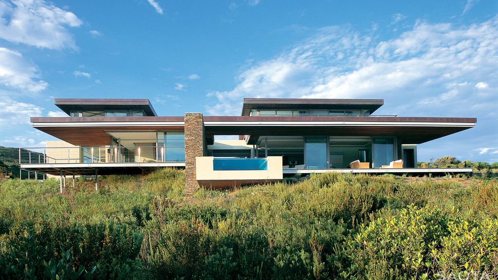 Cove 6 Offers Spectacular Views of Sea and Rocky Landscape by SAOTA 6