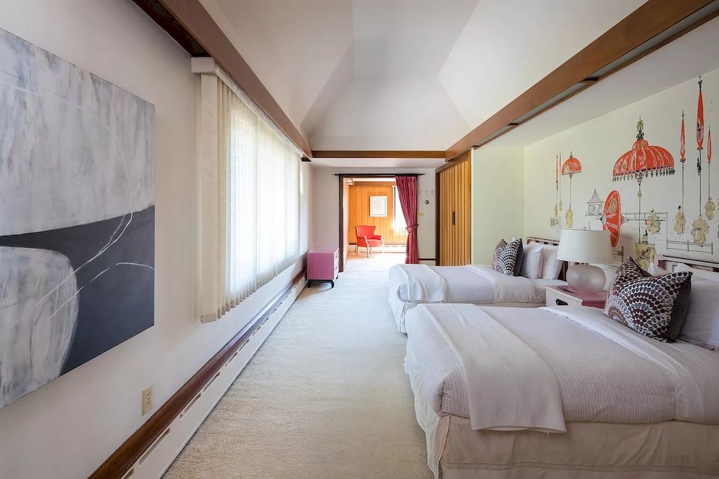 The Elegant Tudor Mansion in Vancouver is a magnificent property now available for sale. This home is located at 1250 W 54th Ave, Vancouver, BC V6P 1N1, Canada