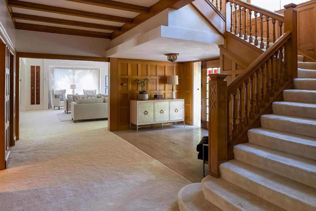 The Elegant Tudor Mansion in Vancouver is a magnificent property now available for sale. This home is located at 1250 W 54th Ave, Vancouver, BC V6P 1N1, Canada