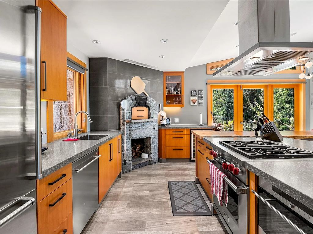 The Exceptional Riverside Home in Whistler is a beautiful home now available for sale. This home is located at 7205 Fitzsimmons Rd S, Whistler, BC V0N 1B7, Canada