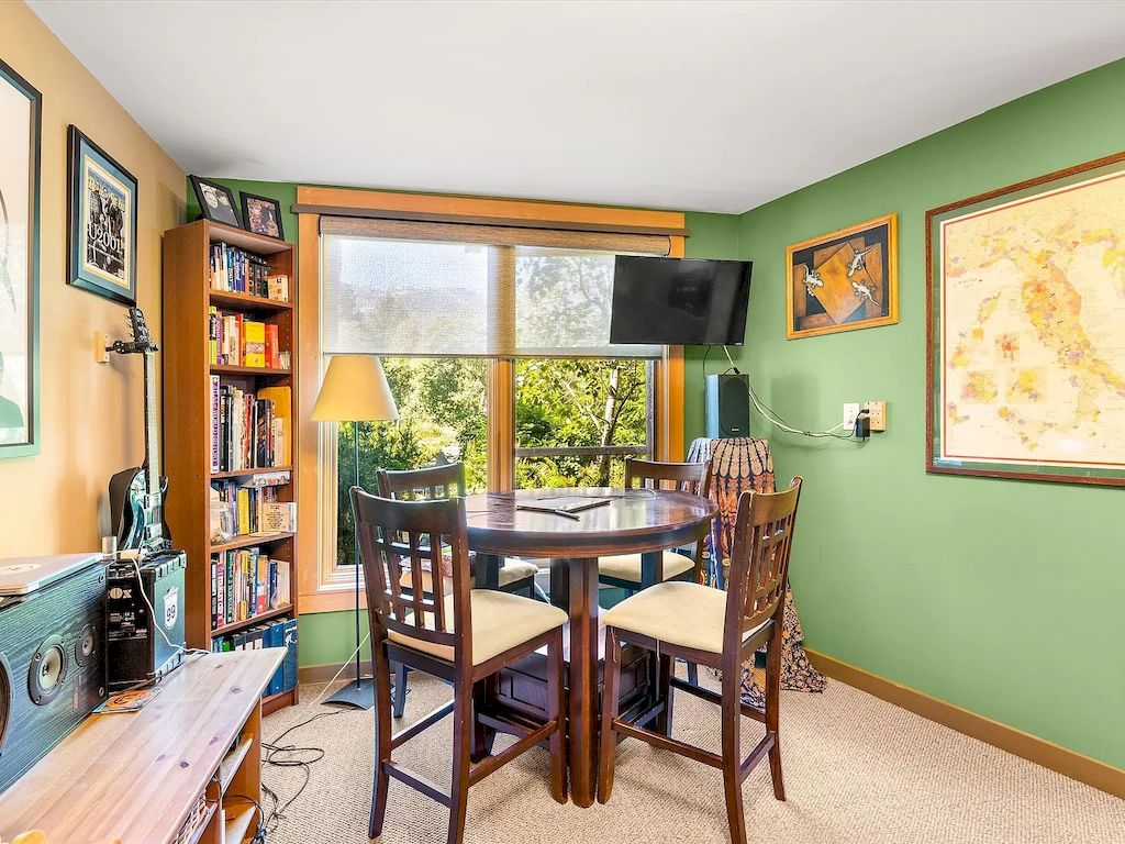 The Exceptional Riverside Home in Whistler is a beautiful home now available for sale. This home is located at 7205 Fitzsimmons Rd S, Whistler, BC V0N 1B7, Canada