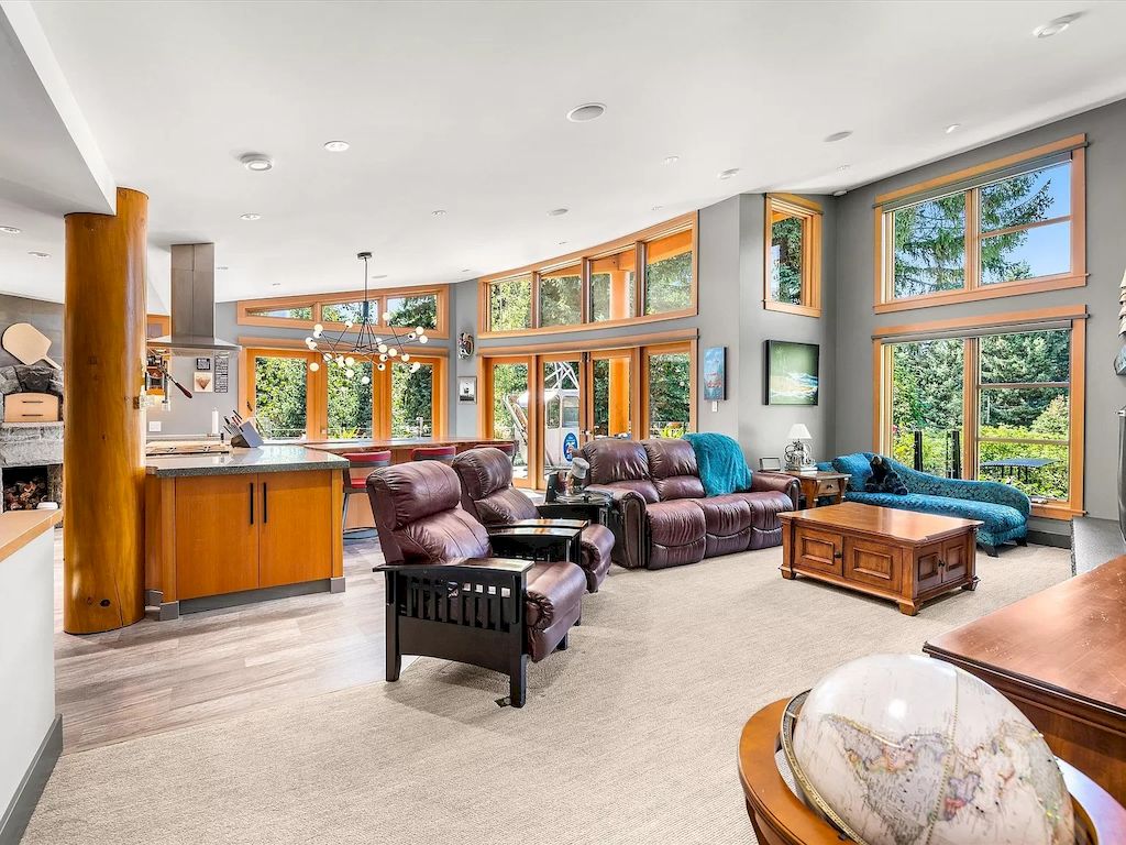 The Exceptional Riverside Home in Whistler is a beautiful home now available for sale. This home is located at 7205 Fitzsimmons Rd S, Whistler, BC V0N 1B7, Canada