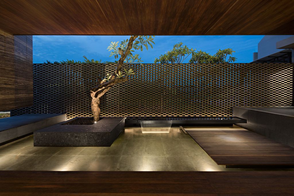 FW House a Sophisticated Home for Elegant Personality by Licht Studio 11
